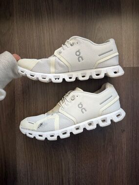 On Running Cloud Running Shoes - White